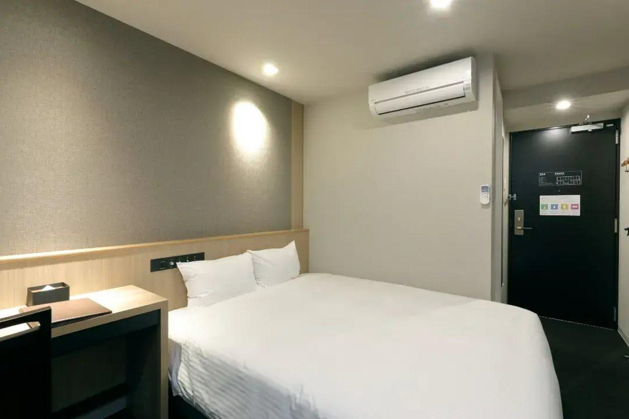 At Inn Hotel Toyotashi Eki Toyota  Εξωτερικό φωτογραφία
